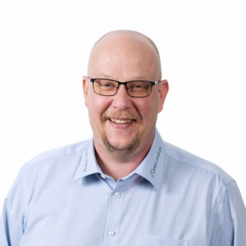 Koneet, varaosat, maataloustarvikkeet, polttoöljy ja teollisuusmyynti
